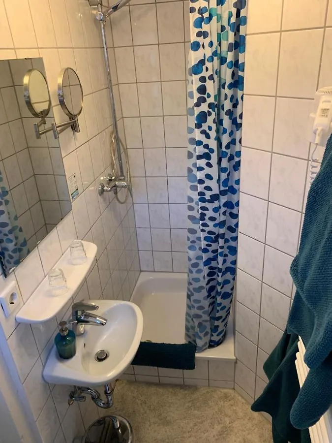 Zum Armen Mann Bed & Breakfast Dusseldorf