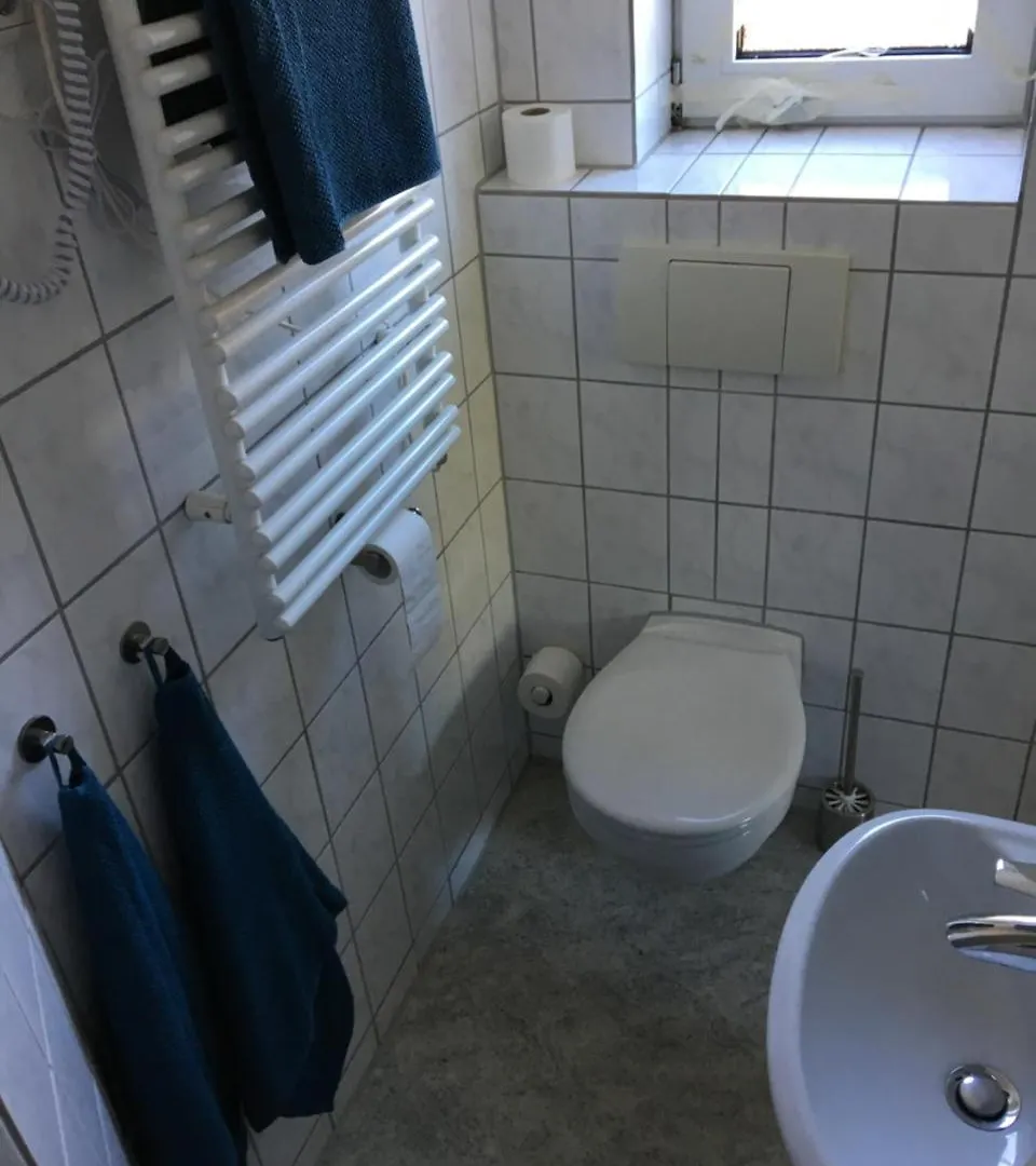 **  Zum Armen Mann Bed & Breakfast Dusseldorf Germany